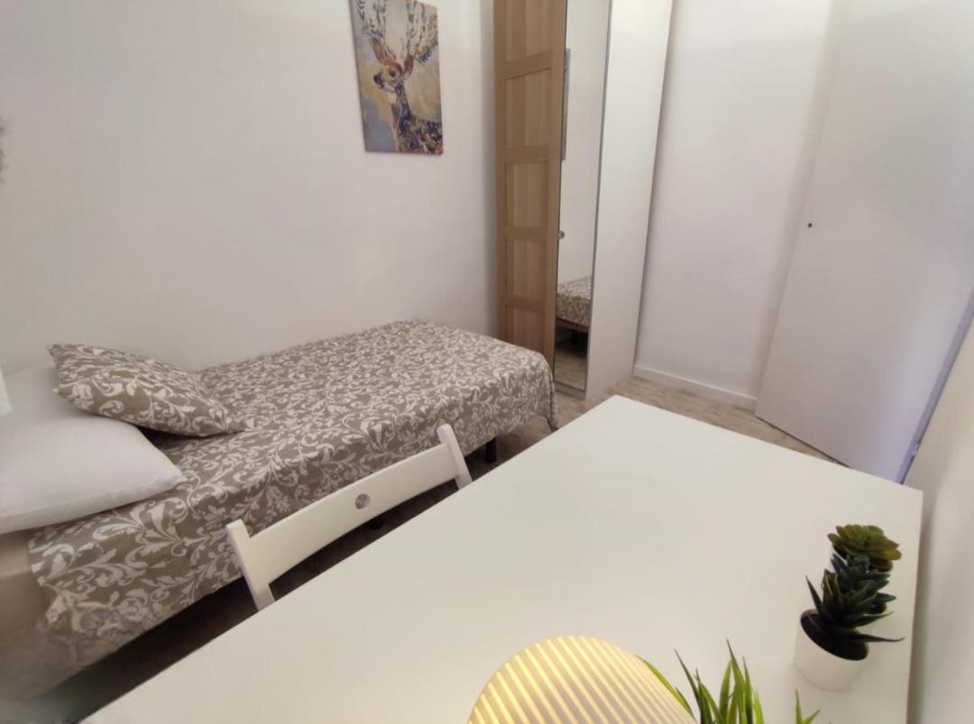 Cardenosa Habitaciones Madri Exterior foto